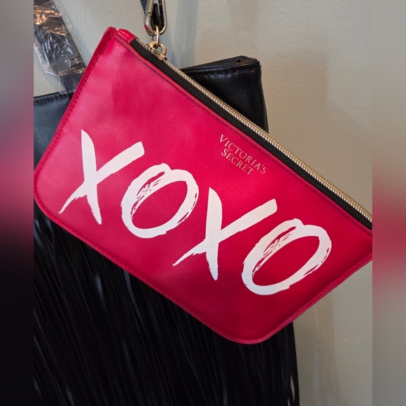 Victoria's Secret Large Fringe Bag With Wristlet - Picture 3 of 11